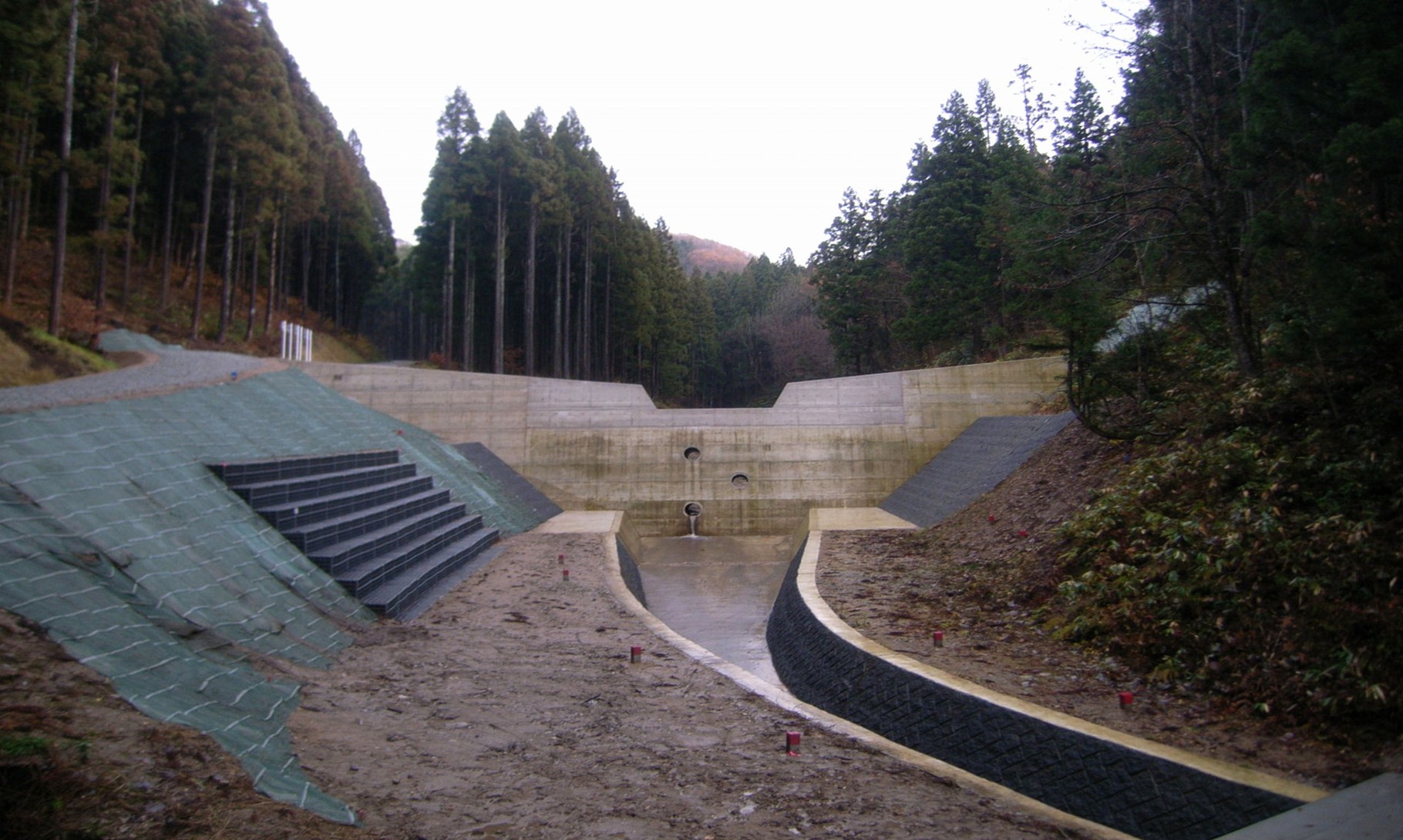 小町ケ入砂防堰堤工事