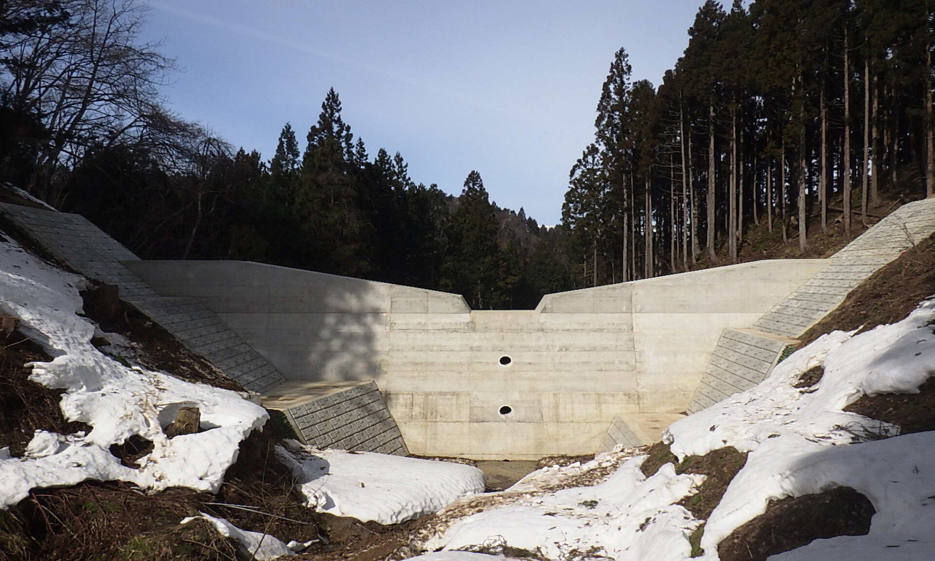 貝生川砂防えん堤工事